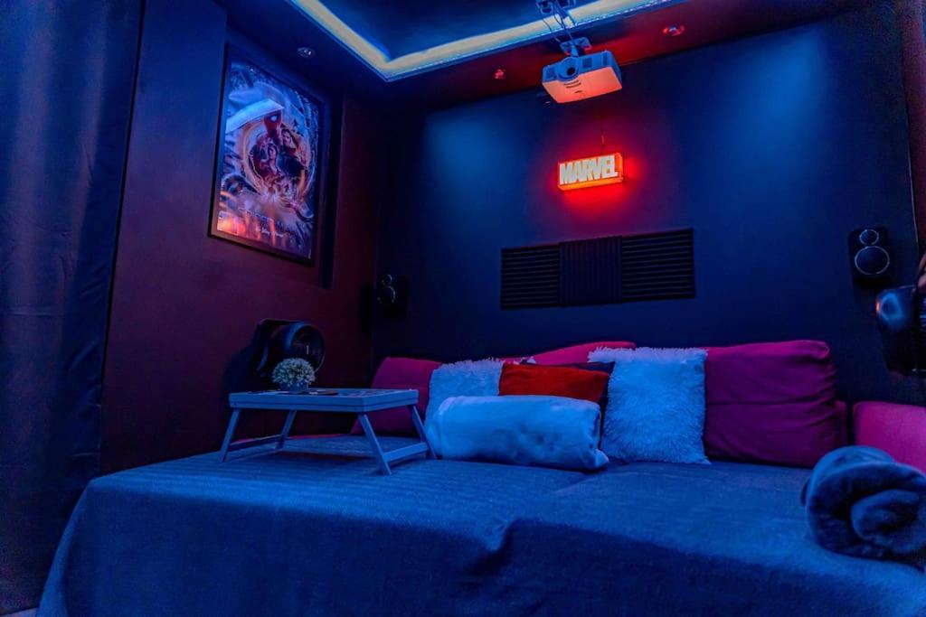 Unique Home W/Garden Hot Tub, Sauna & Cinema Room Лондон Екстер'єр фото